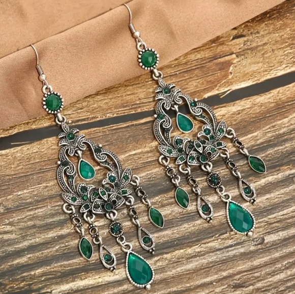 Longline Drop Ear Textured Water Drop Vintage Earrings. - Picture 7 of 7